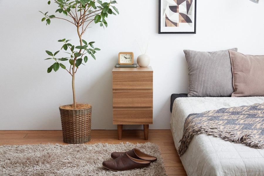 Scandinavian natural wooden 3-drawer side chest