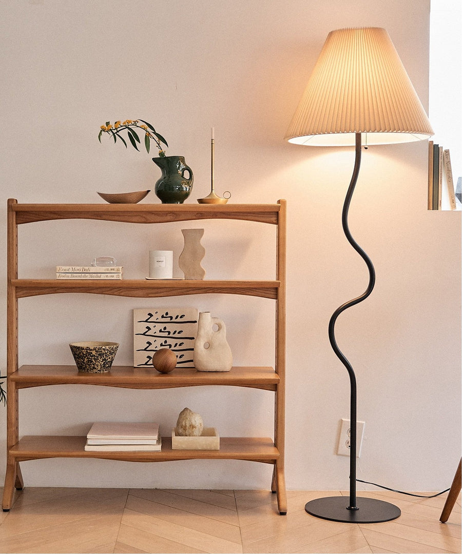WAVY FLOOR LAMP