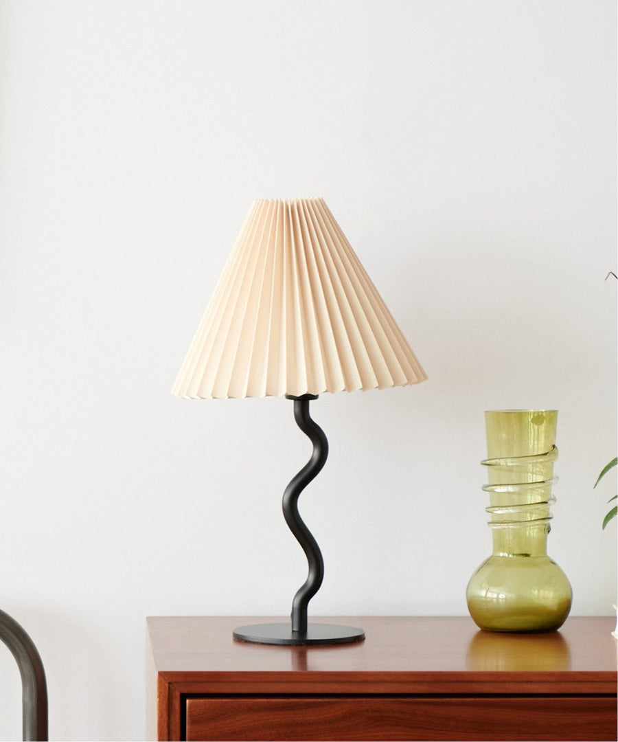 WAVY TABLE LAMP