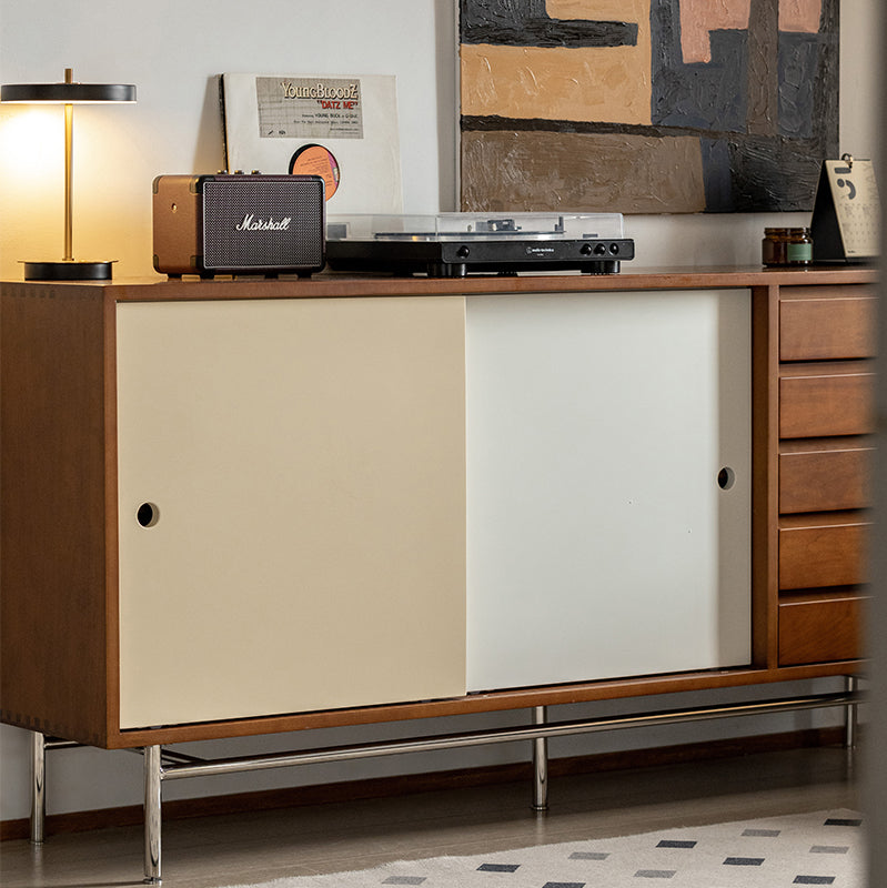 Two-tone boxwood sideboard