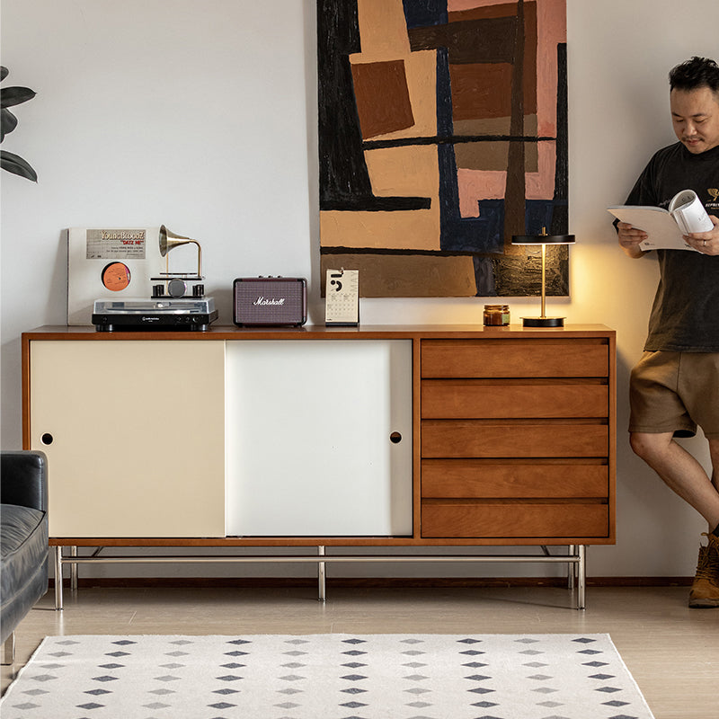 Two-tone boxwood sideboard