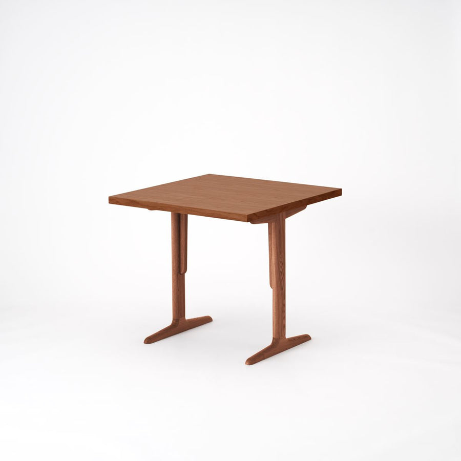 KUUM Table W800×D800 オーク突板ブラウン 木脚 T