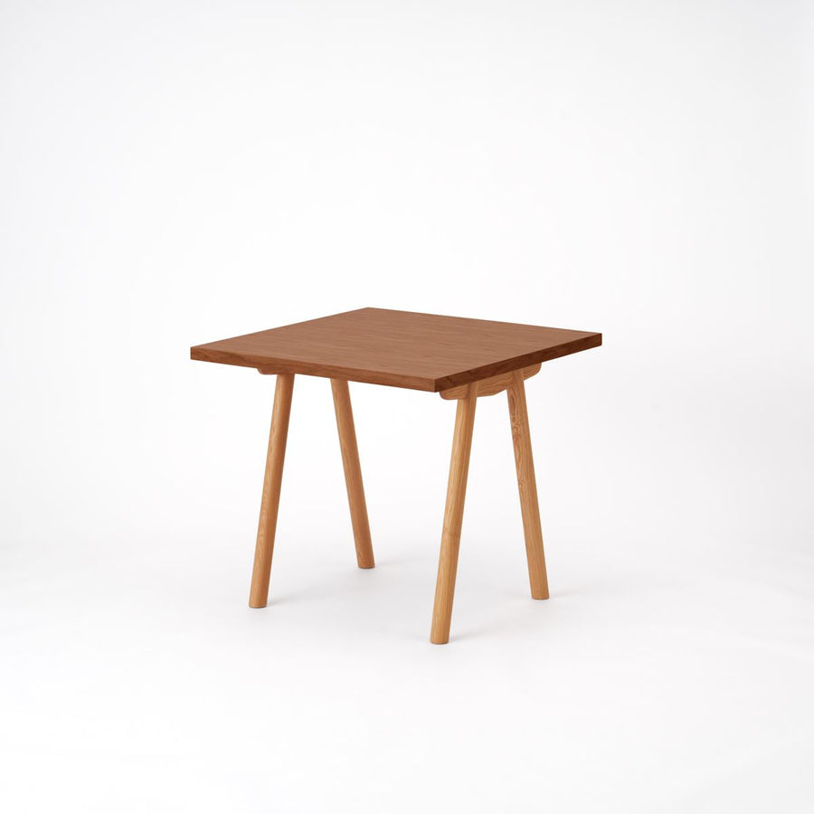 KUUM Table W800×D800 オーク突板ブラウン 木脚 V