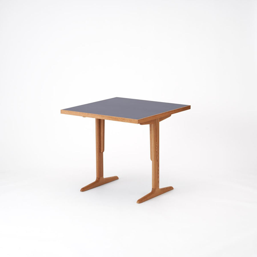KUUM Table W800×D800 メラミンネイビー 木脚 T