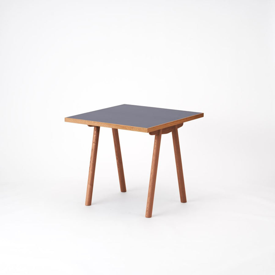 KUUM Table W800×D800 メラミンネイビー 木脚 V