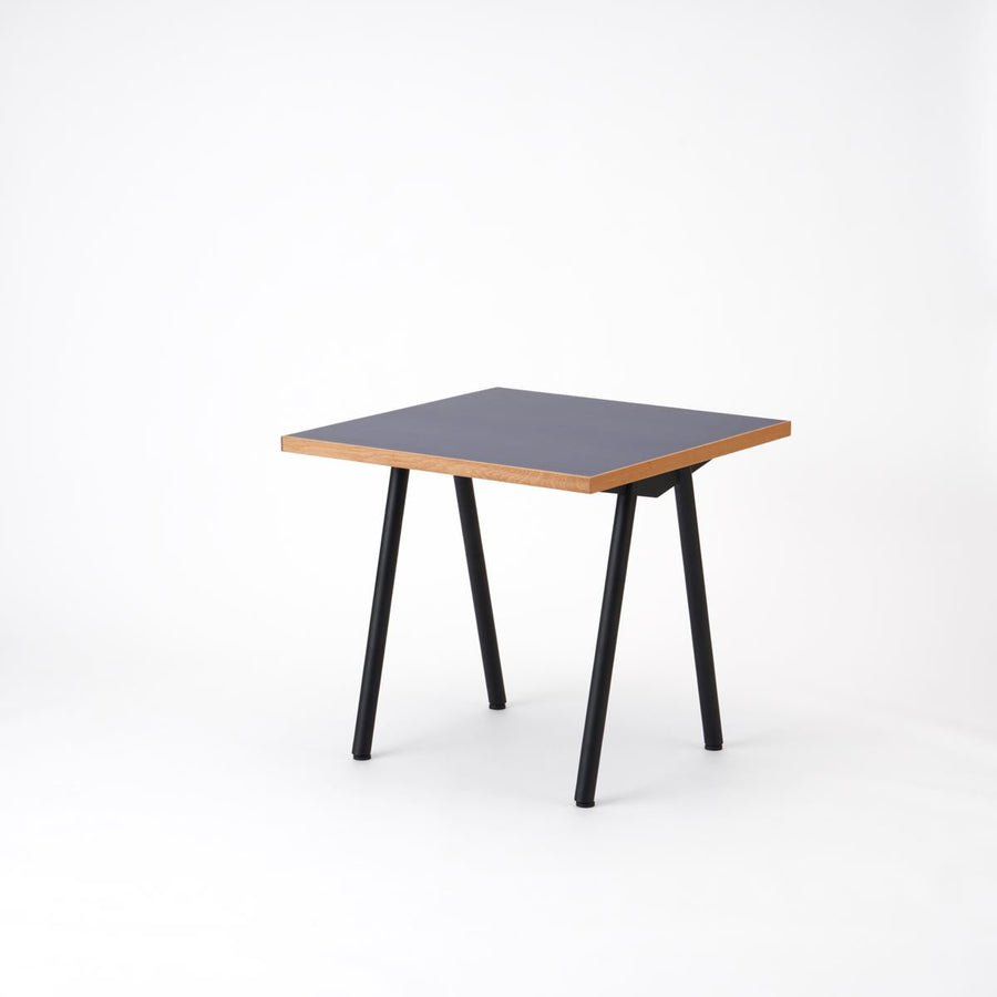 KUUM Table W800×D800 メラミンネイビー 鉄脚 V