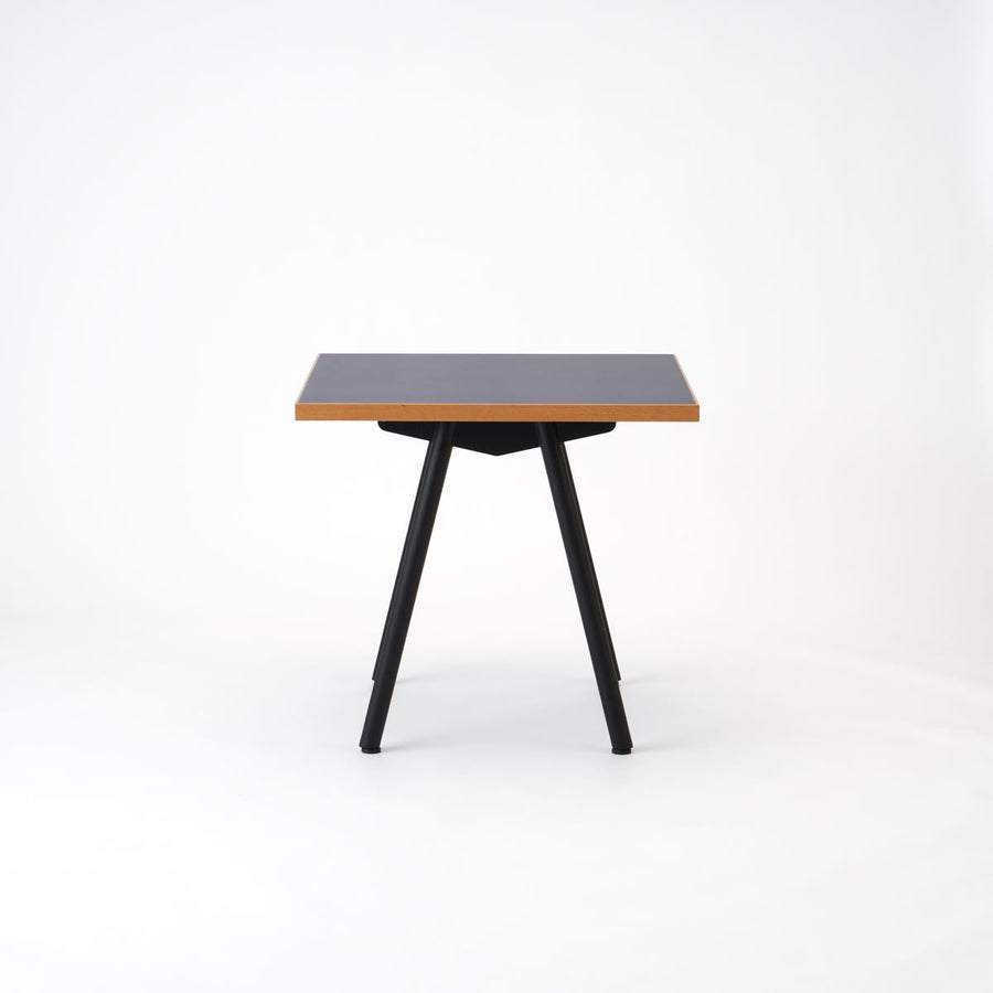 KUUM Table W800×D800 メラミンネイビー 鉄脚 V