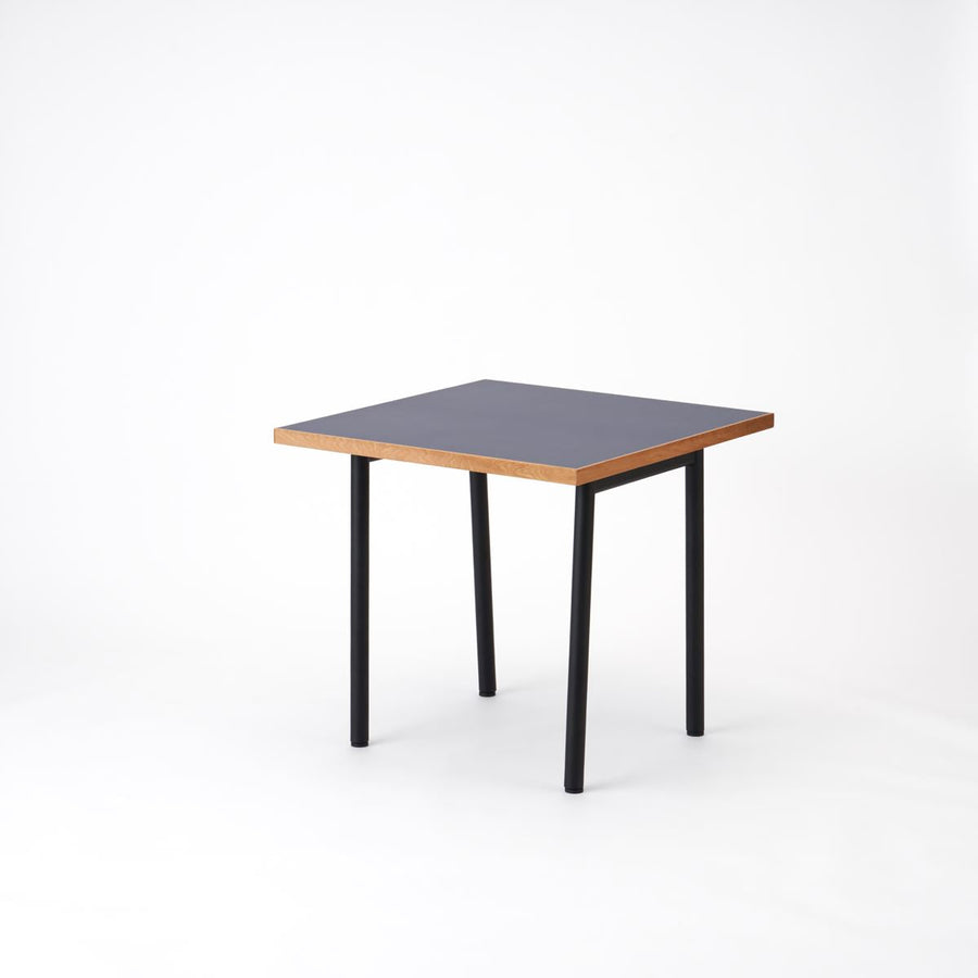 KUUM Table W800×D800 メラミンネイビー 鉄脚 U