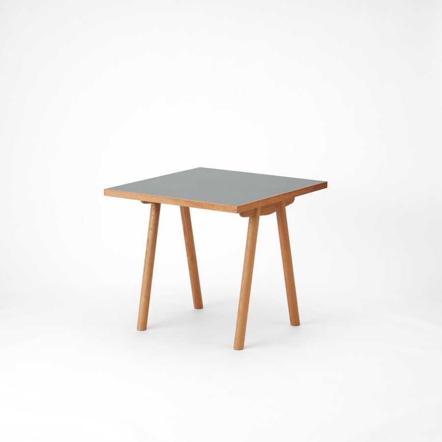 KUUM Table W800×D800 メラミングレー 木脚 V