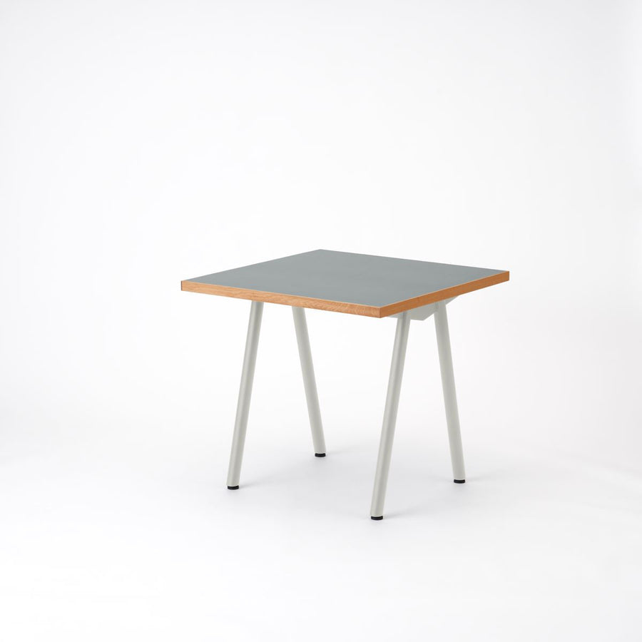 KUUM Table W800×D800 メラミングレー 鉄脚 V