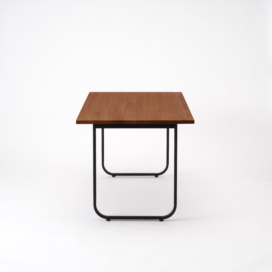 KUUM Table W1600×D800 アッシュ無垢材ブラウン 鉄脚オーバル