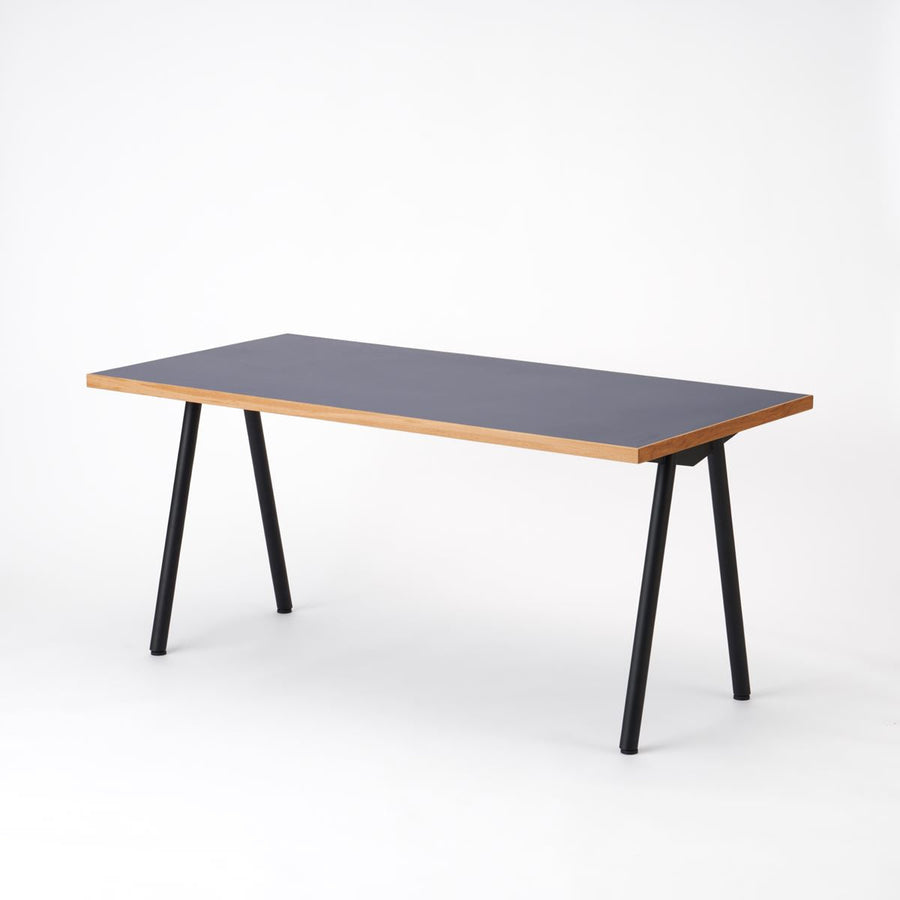 KUUM Table W1600×D800 メラミンネイビー 鉄脚 V
