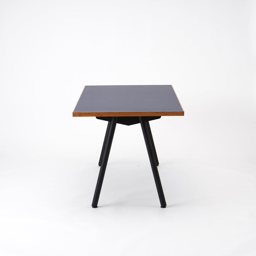 KUUM Table W1600×D800 メラミンネイビー 鉄脚 V