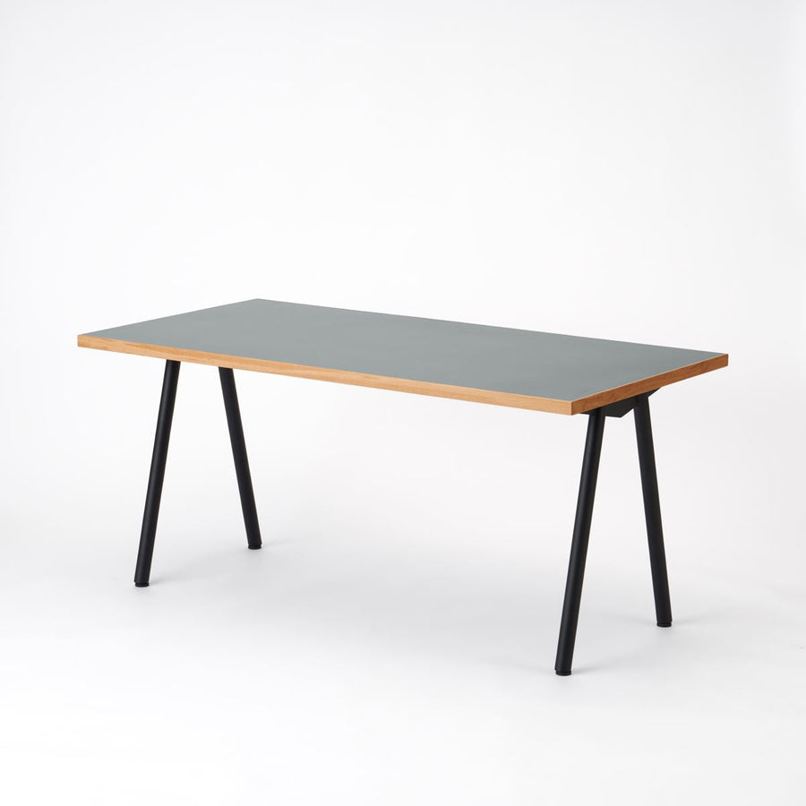 KUUM Table W1600×D800 メラミングレー 鉄脚 V