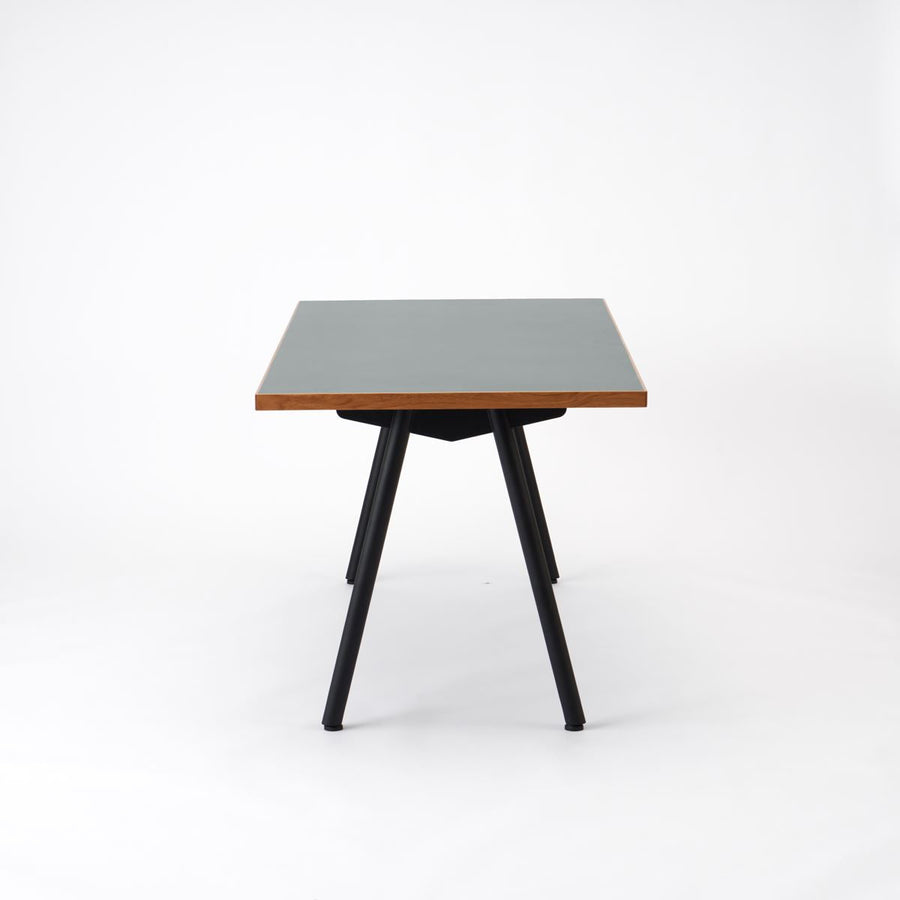 KUUM Table W1600×D800 メラミングレー 鉄脚 V