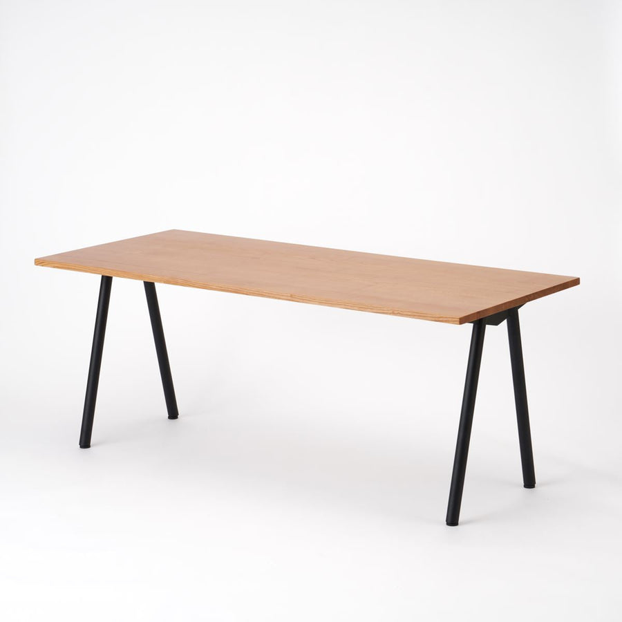 KUUM Table W1800×D800 アッシュ無垢材ナチュラル 鉄脚 V