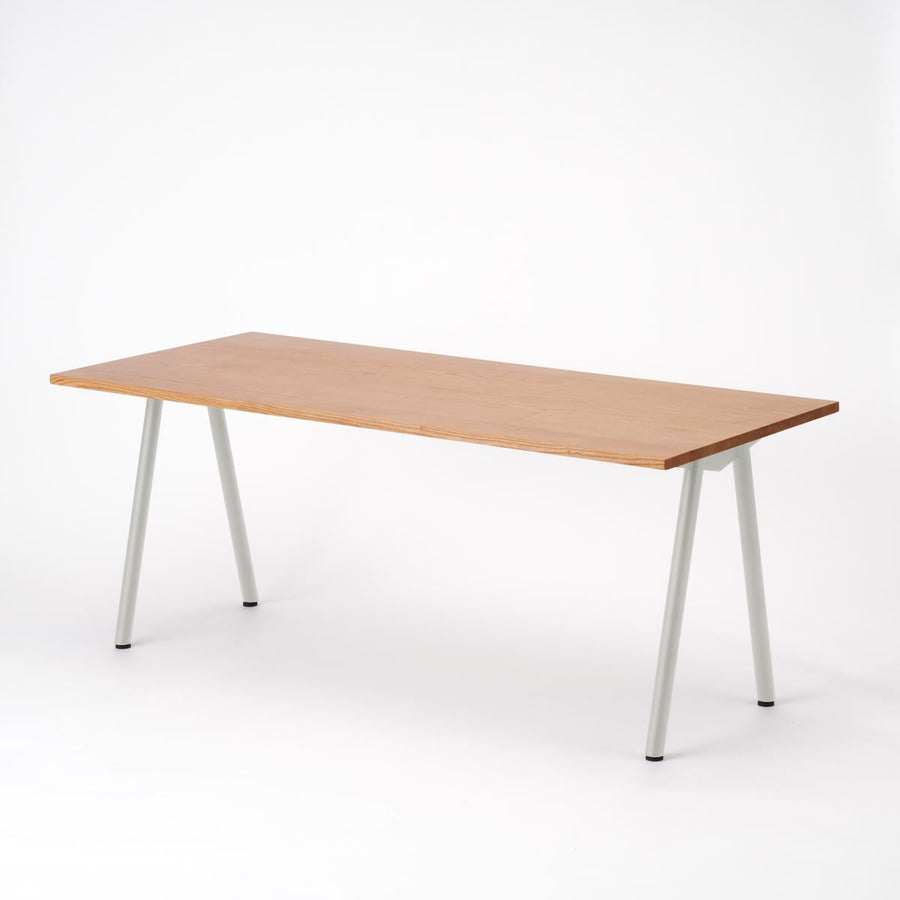 KUUM Table W1800×D800 アッシュ無垢材ナチュラル 鉄脚 V