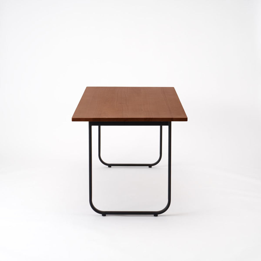 KUUM Table W1800×D800 アッシュ無垢材ブラウン 鉄脚オーバル