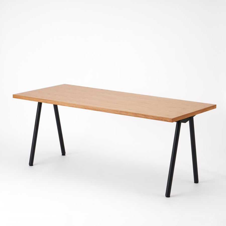 KUUM Table W1800×D800 オーク突板ナチュラル 鉄脚 V