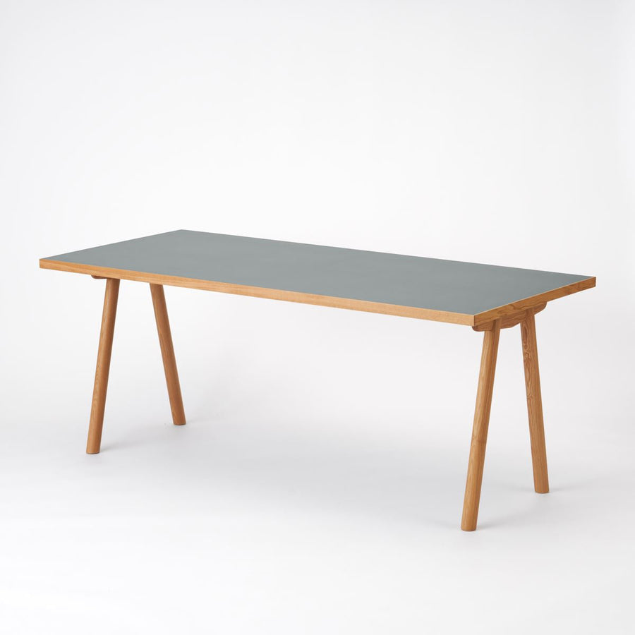 KUUM Table W1800×D800 メラミングレー 木脚 V