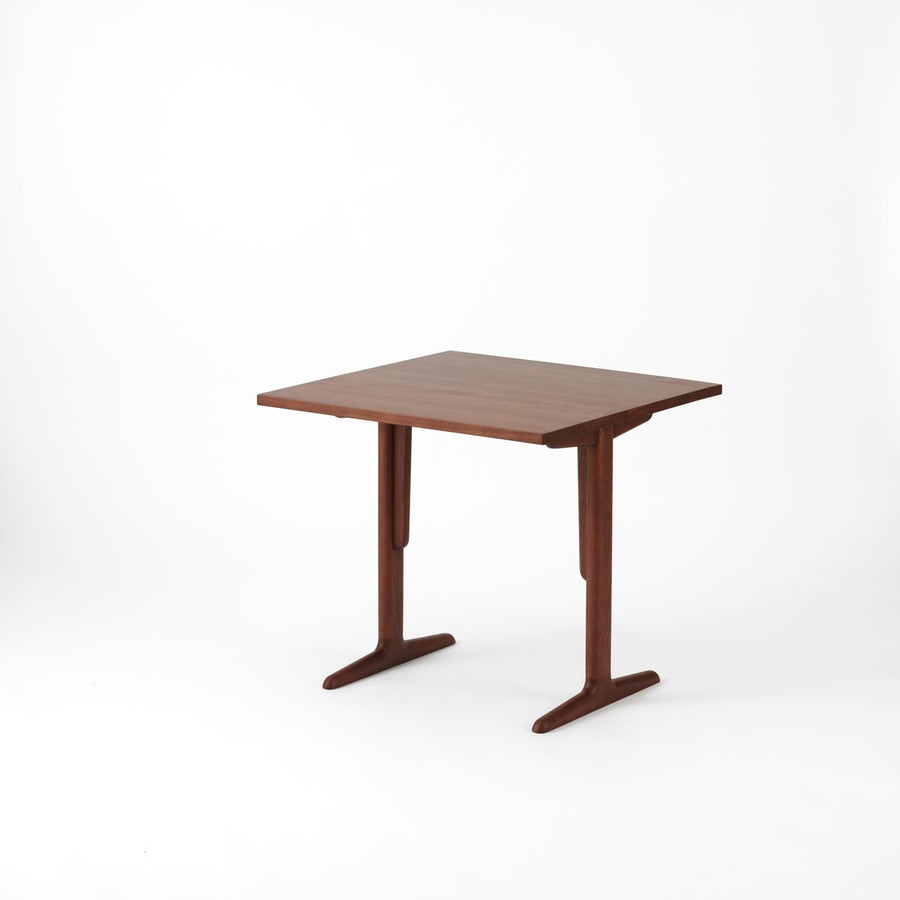 KUUM Table W800×D800 アッシュ無垢材ブラウン 木脚 T