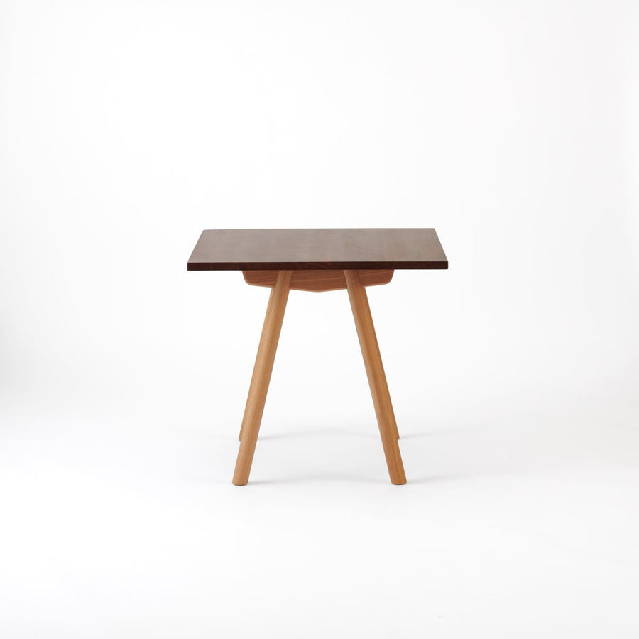 KUUM Table W800×D800 アッシュ無垢材ブラウン 木脚 V