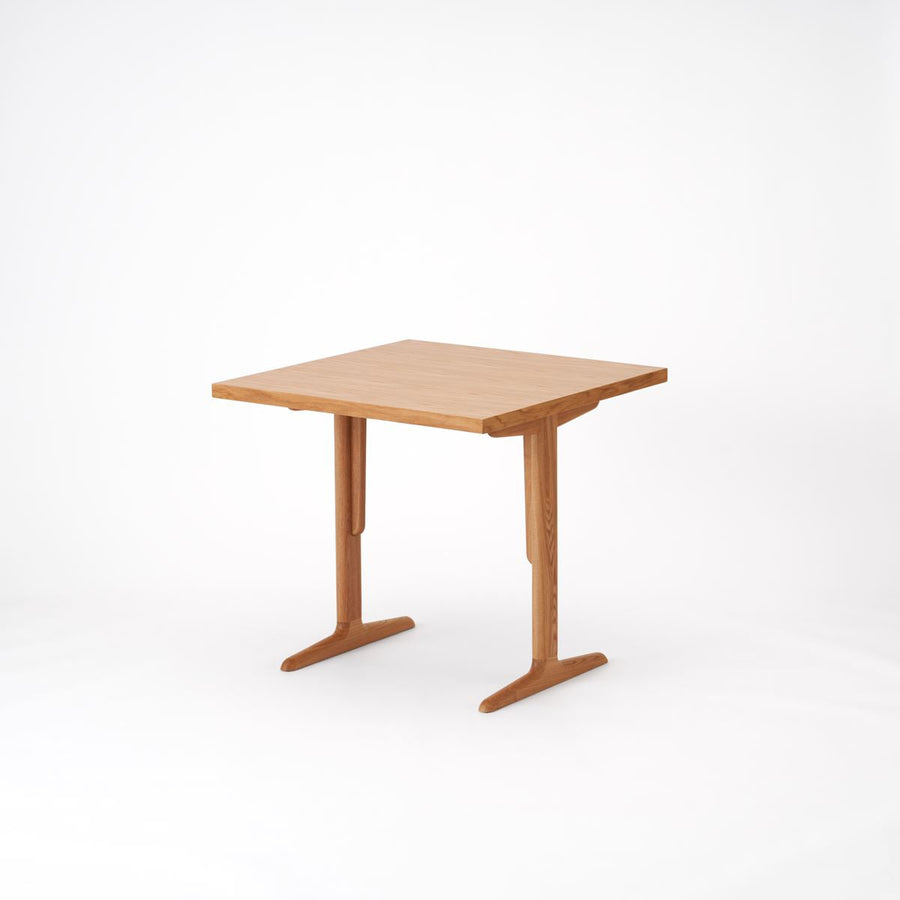 KUUM Table W800×D800 オーク突板ナチュラル 木脚 T