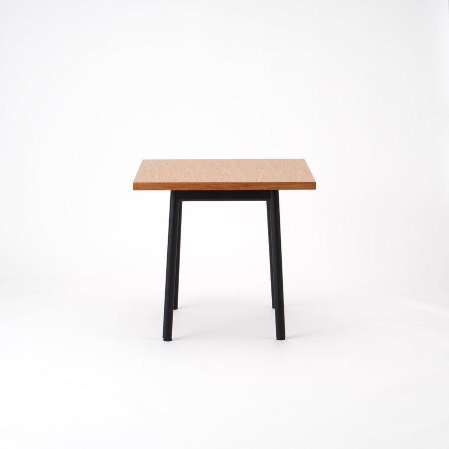 KUUM Table W800×D800 オーク突板ナチュラル 鉄脚 U