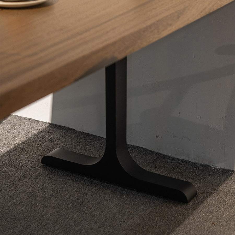Steel table legs