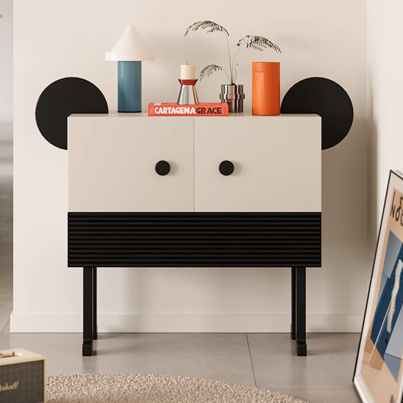 Panda-shaped monotone side chest