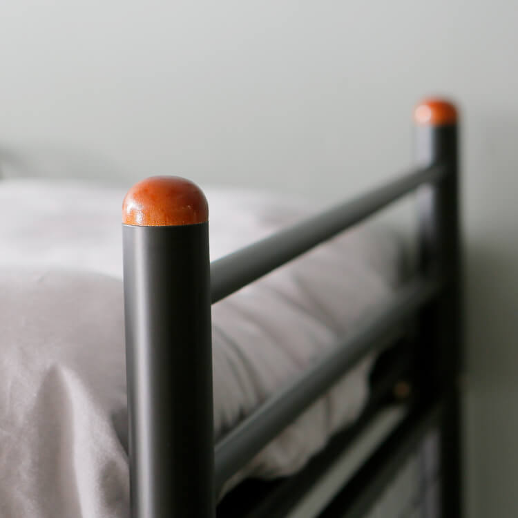 Loft bed with anti-squeak mat and height adjustable [S]