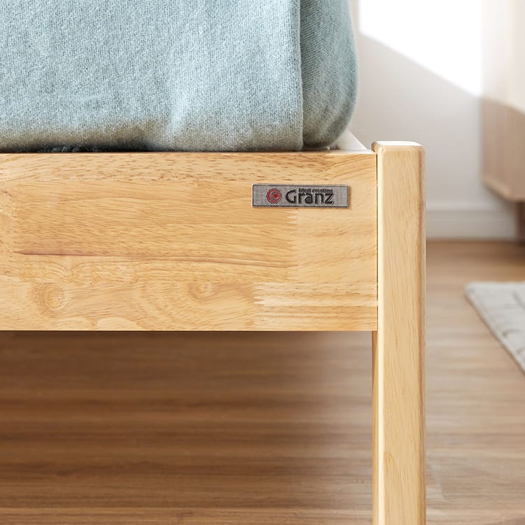 Slatted bed with headboard made of solid wood [S]