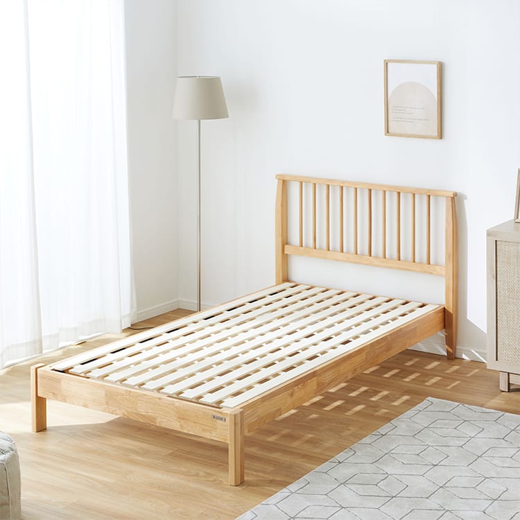 Slatted bed with headboard made of solid wood [S]