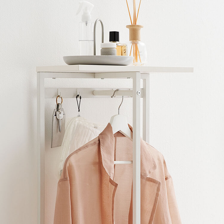 Compact entrance storage