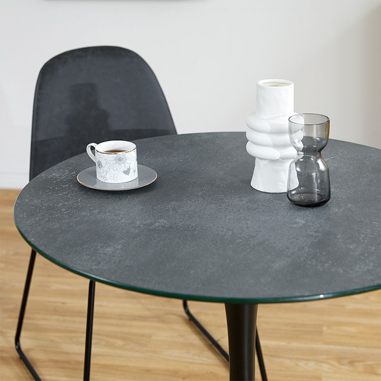 Marble-look round table with glass top, compact