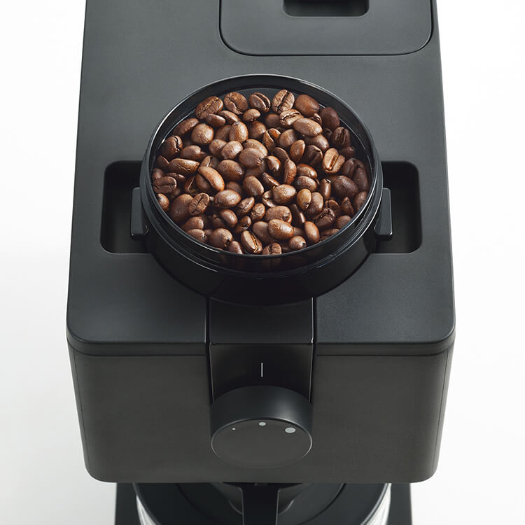 Coffee maker, drip type, fully automatic with mill, low speed grinder type, for 1 to 3 cups
