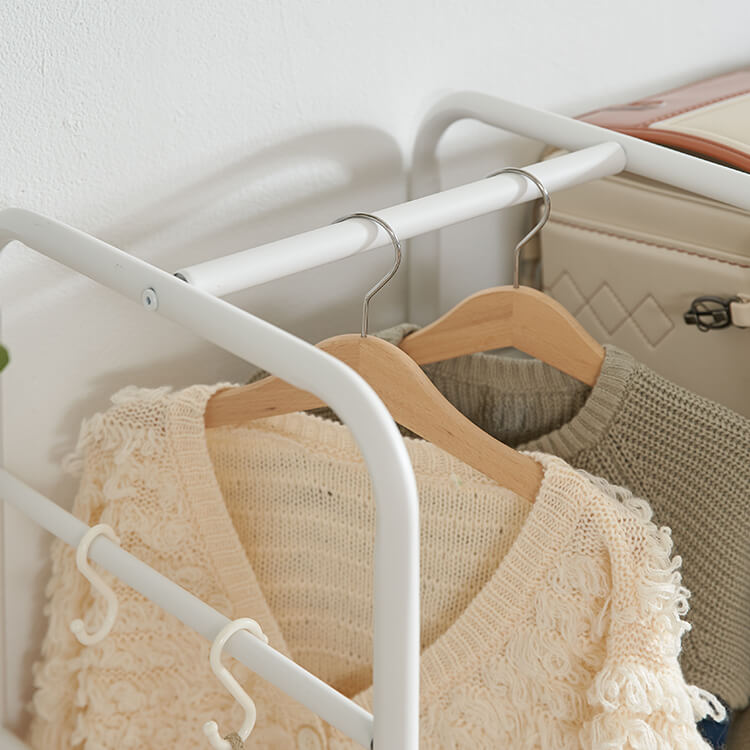 A simple design backpack rack