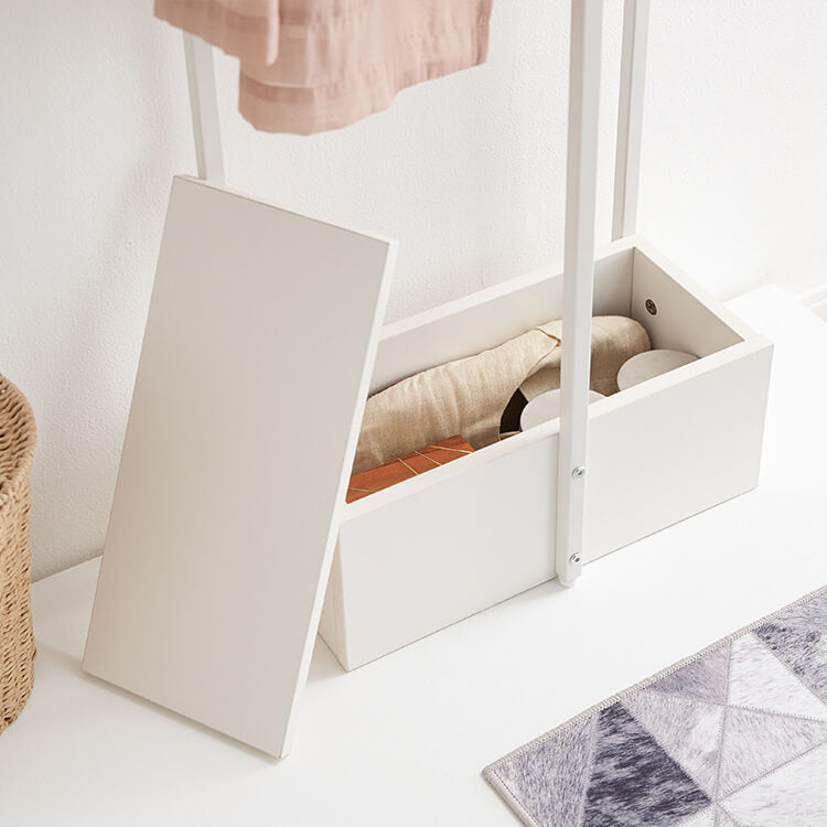 Compact entrance storage