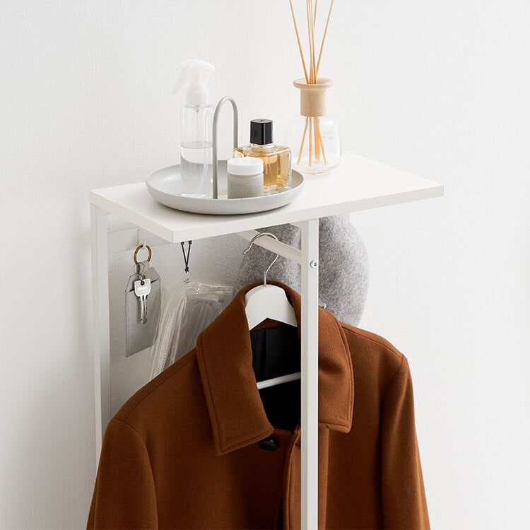 Compact entrance storage
