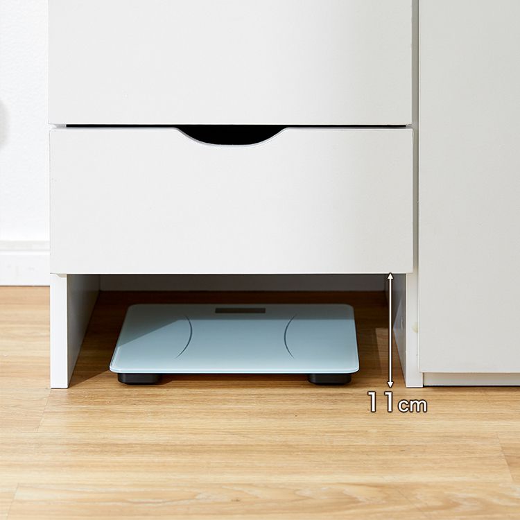 Laundry storage Laundry chest Towel storage Sanitary storage