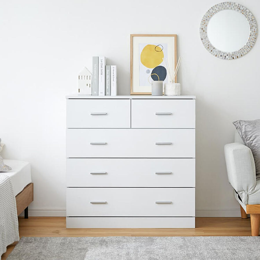 Large capacity storage chest with fully finished finish