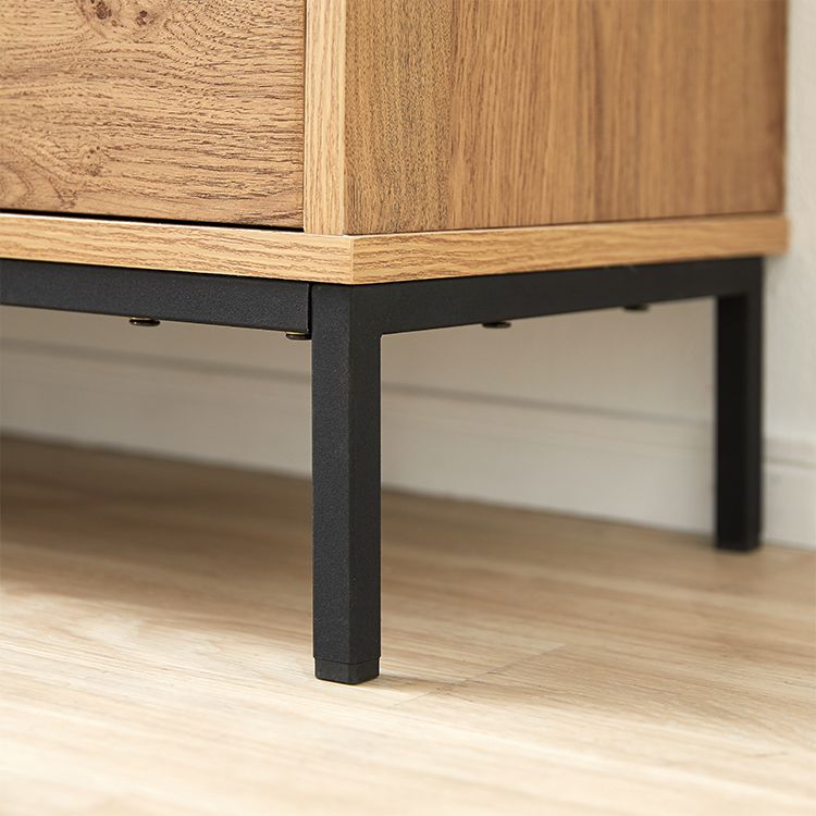 Woodgrain kitchen counter