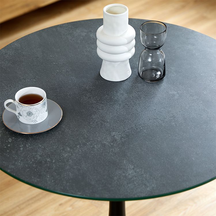 Marble-look round table with glass top, compact