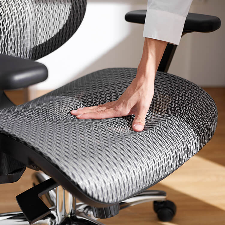 Mesh office chair