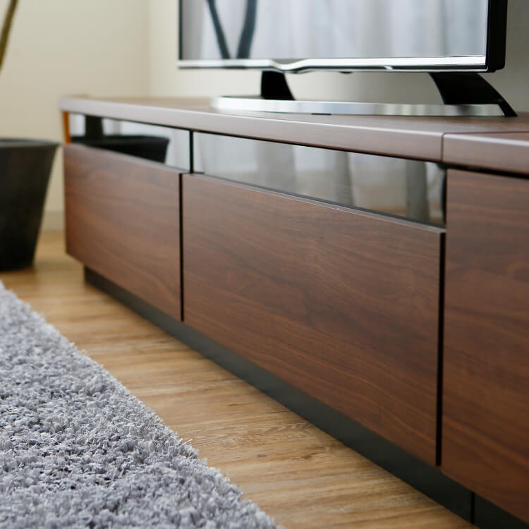 Made in Japan, low TV stand, compatible with 50-inch TVs, finished product, wooden, detachable