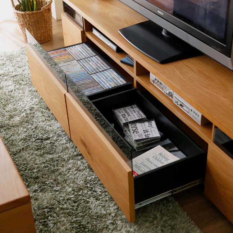 TV stand Made in Japan Low TV stand Compatible with 50V TVs Finished product Made of knotty veneer and moisture-regulating material